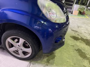 トヨタ　パッソ　フロントバンパー緊急修理