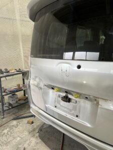 ステップワゴン　板金塗装修理